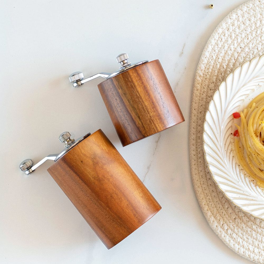 Kitchen Gadgets Essential - Macinino per Pepe in Legno Massello,