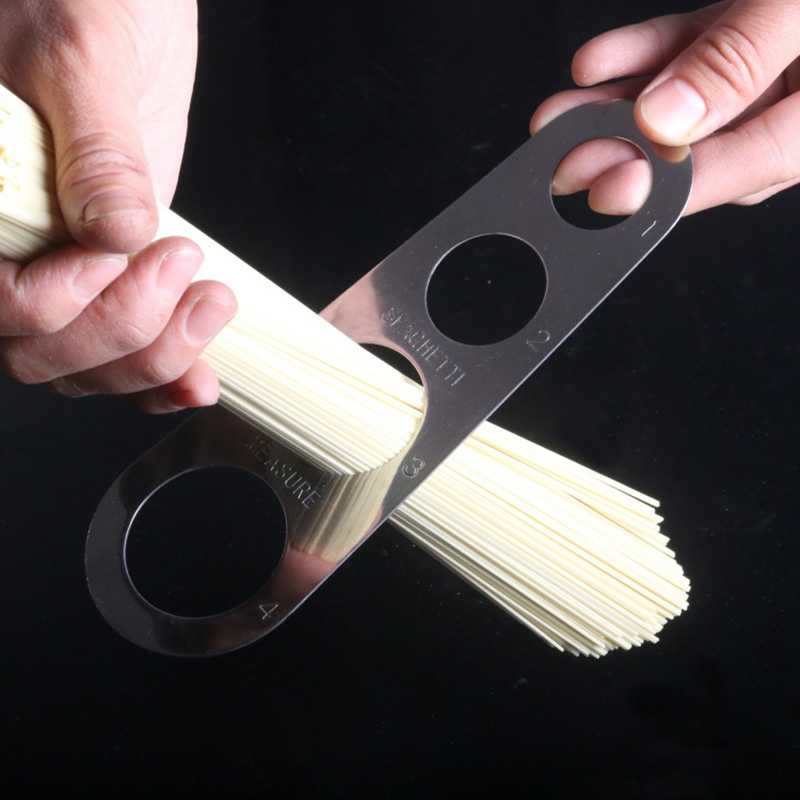Misuratore di spaghetti in acc - Kitchen Gadgets Pasta recensione e prezzo